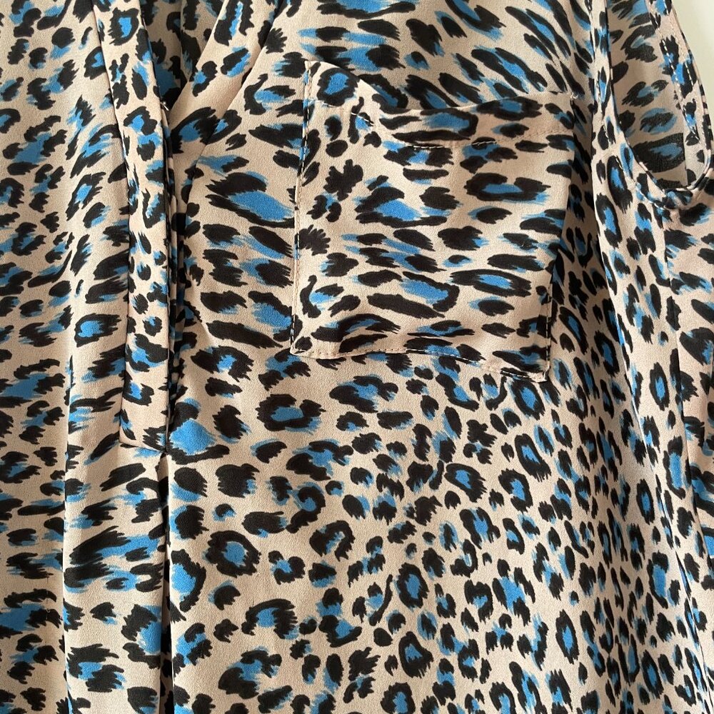 Lush Cheetah Print Sleeveless High Low Blouse,‎ V-Neck, Pink and Blue, Size XS - Picture 3 of 8